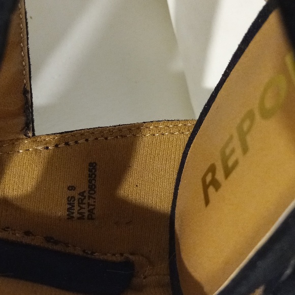 Report Myra Suede Lace-Up Heels Black | 9 US - Picture 12 of 12